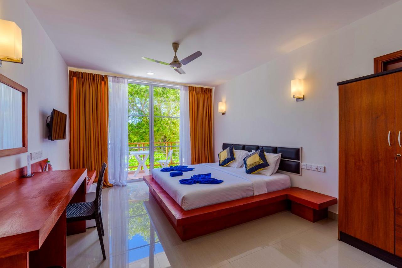 Athiri Beach Maldives Dhigurah  Extérieur photo