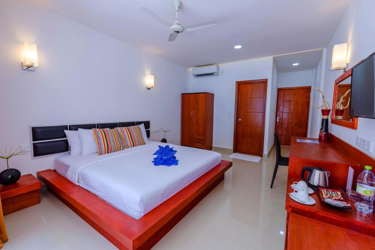 Athiri Beach Maldives Dhigurah  Extérieur photo